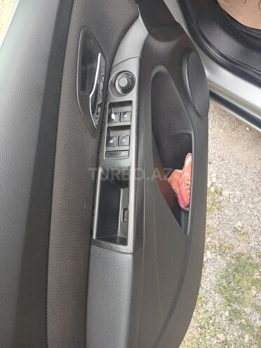 Chevrolet Cruze-6