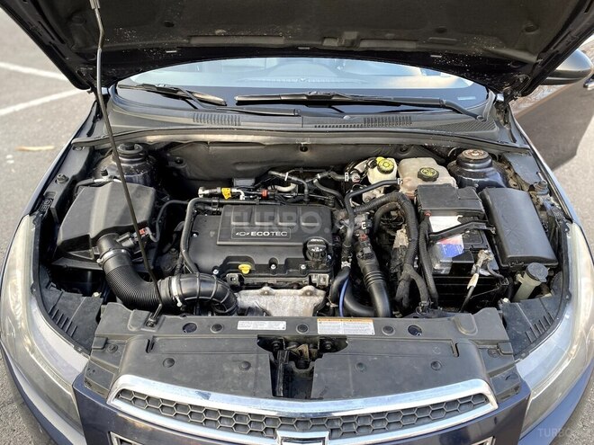 Chevrolet Cruze-19