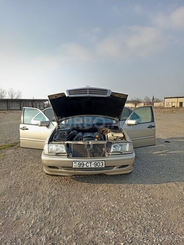 Mercedes C 240 1998, 575,000 km - 2.4 л - Yevlax