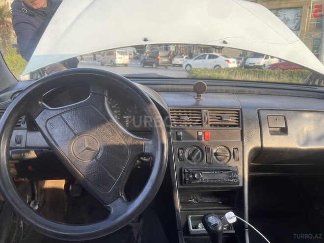 Mercedes C 200 d 1993, 543,987 km - 2.0 л - Bakı