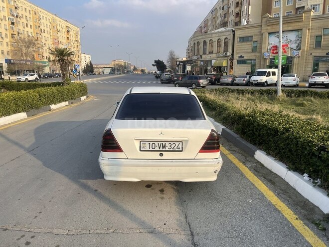 Mercedes C 200 d 1993, 543,987 km - 2.0 л - Bakı