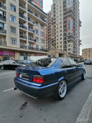 BMW 320 1998, 236,000 km - 2.0 l - Bakı