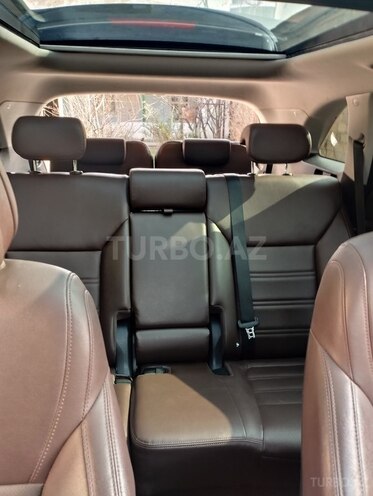 Kia Sorento-13