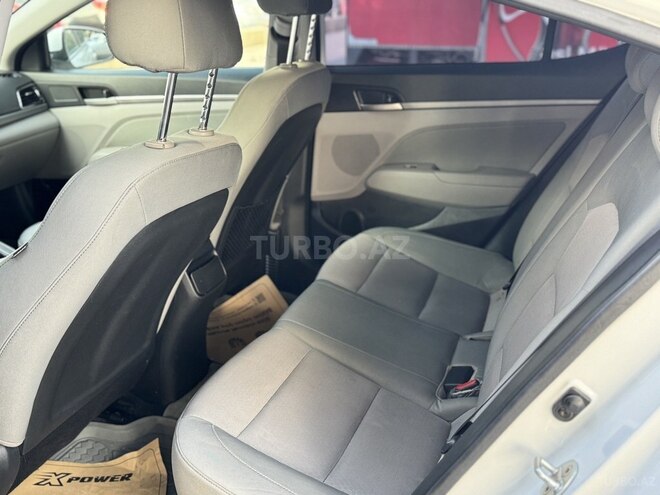 Hyundai Elantra 2016, 240,000 km - 1.4 l - Sumqayıt