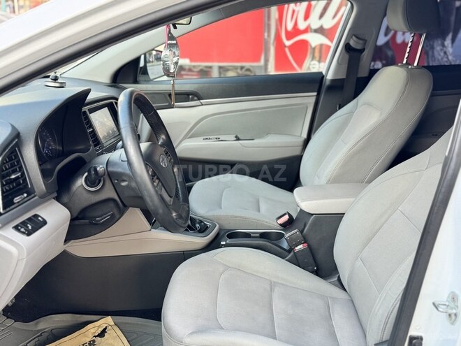 Hyundai Elantra 2016, 240,000 km - 1.4 l - Sumqayıt