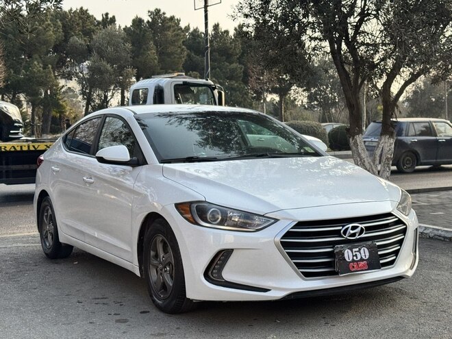 Hyundai Elantra 2016, 240,000 km - 1.4 l - Sumqayıt