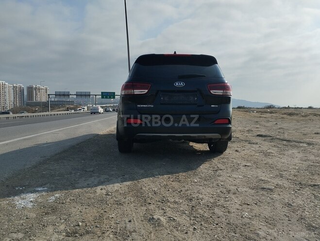 Kia Sorento-9