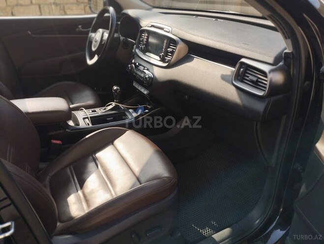 Kia Sorento-10