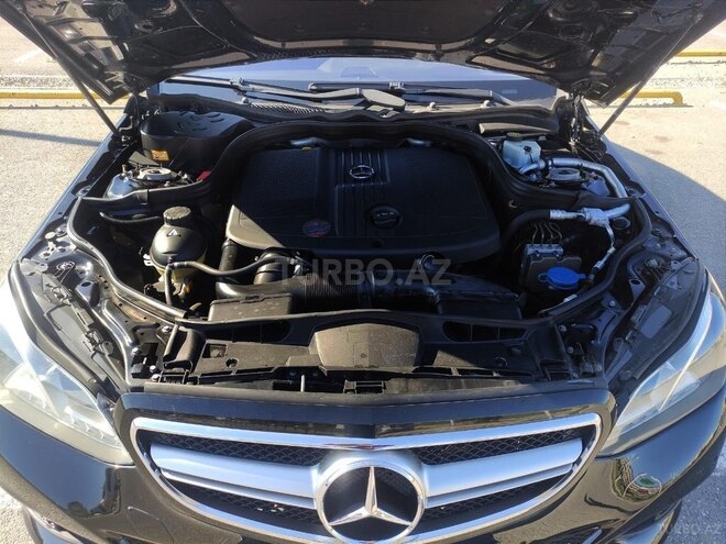 Mercedes E 220 d-6