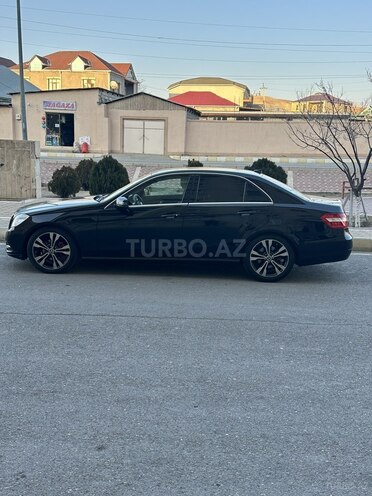 Mercedes E 220 d-5