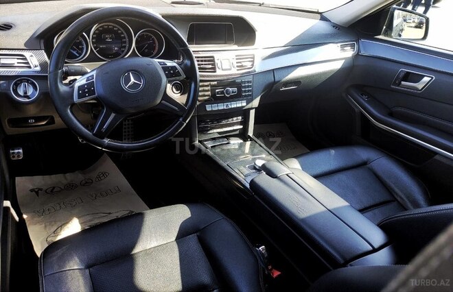 Mercedes E 220 d-7