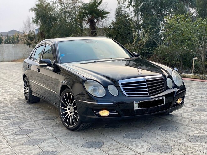Mercedes E 220 d-1