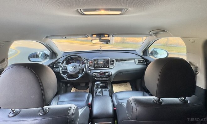 Kia Sorento-9