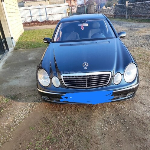 Mercedes E 220 d-9