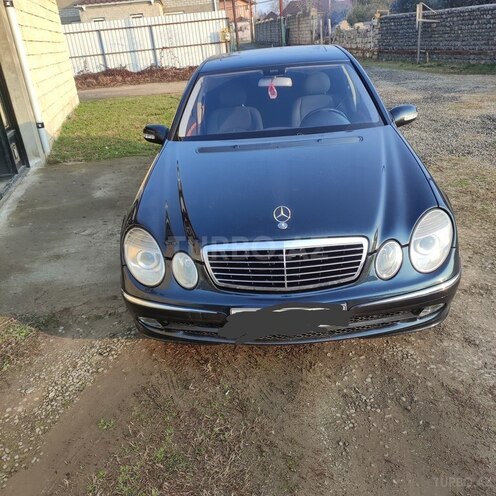 Mercedes E 220 d-10