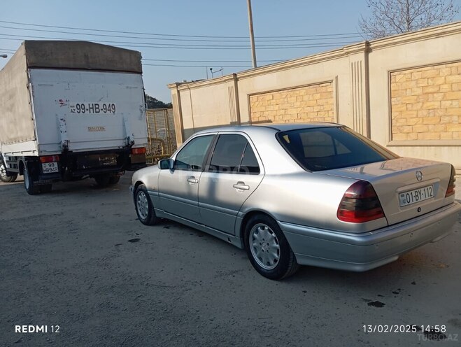 Mercedes C 220 d 2000, 388,000 km - 2.2 л - Bakı