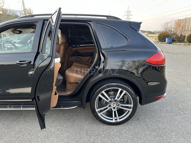 Porsche Cayenne-18