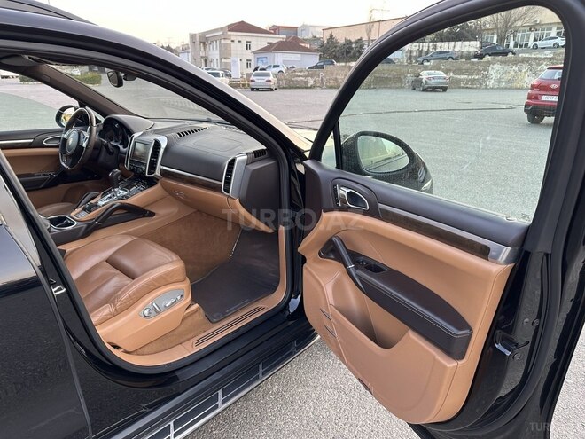 Porsche Cayenne-17