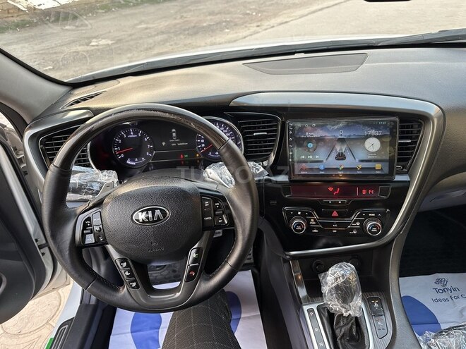 Kia Optima-21