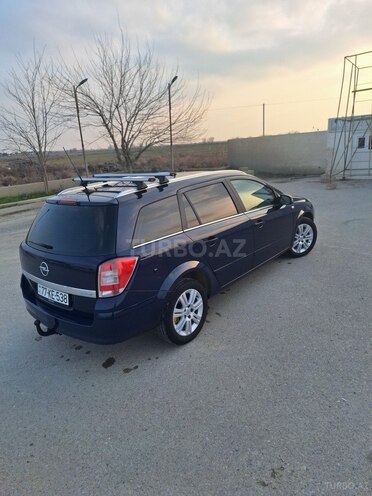 Opel Astra 2008, 258,000 km - 1.3 l - Salyan
