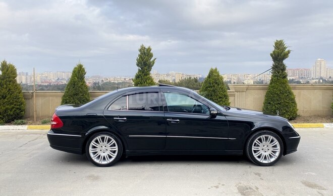 Mercedes E 240 2002, 236,000 km - 2.4 l - Bakı