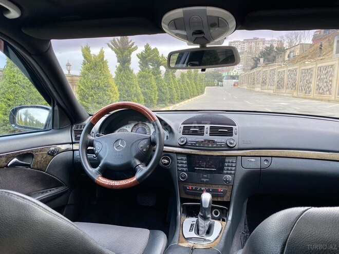 Mercedes E 240 2002, 236,000 km - 2.4 l - Bakı