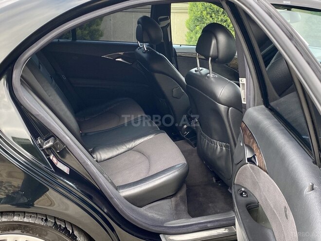Mercedes E 240 2002, 236,000 km - 2.4 l - Bakı