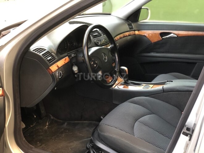 Mercedes E 240 2003, 315,234 km - 2.4 l - Bakı