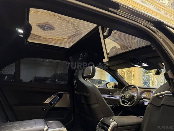 BMW 750e xDrive-14