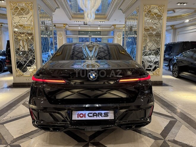 BMW 750e xDrive-6