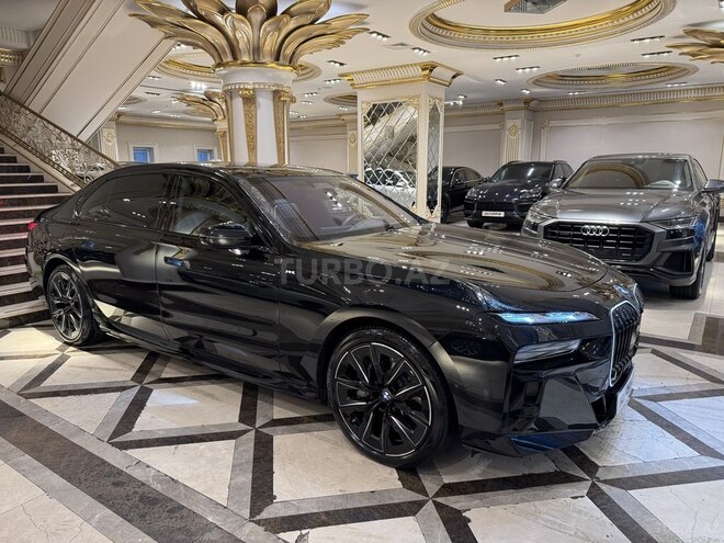 BMW 750e xDrive-2