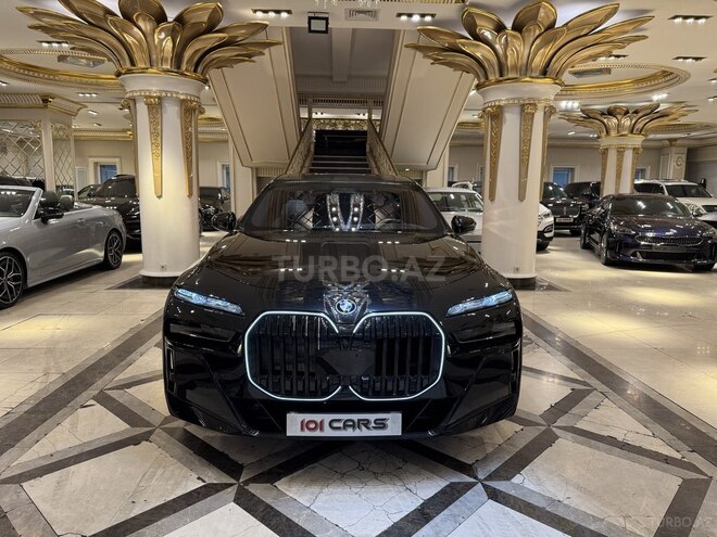 BMW 750e xDrive-1