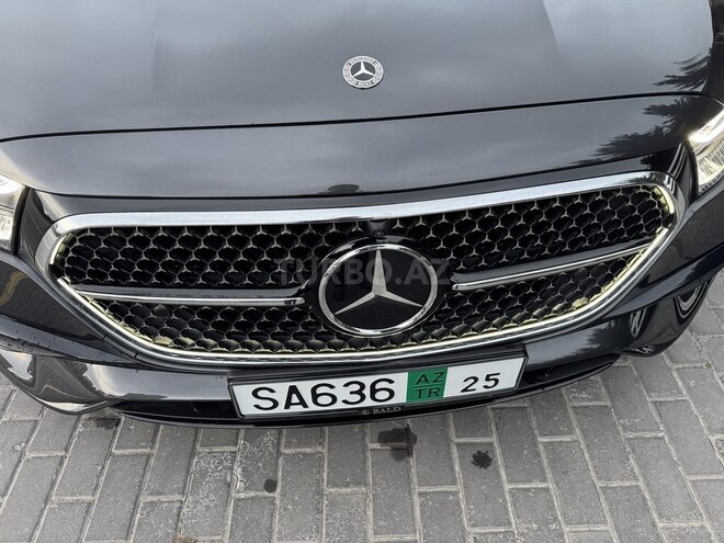 Mercedes E 300 e-19