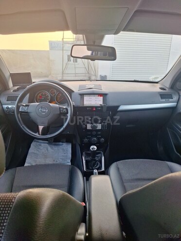 Opel Astra 2008, 258,000 km - 1.3 l - Salyan