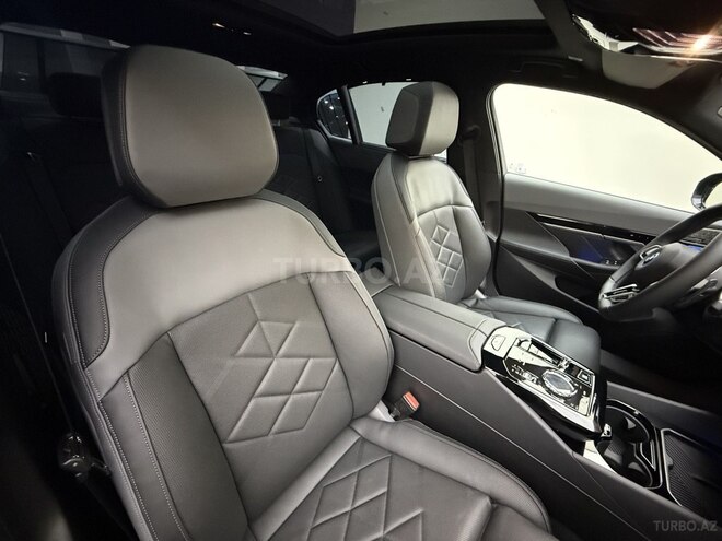 BMW 530e-13