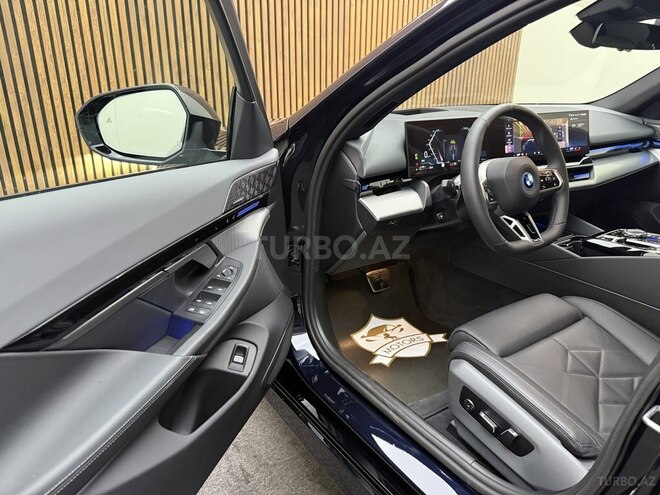 BMW 530e-8