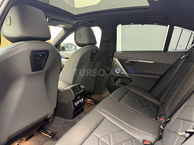 BMW 530e-16