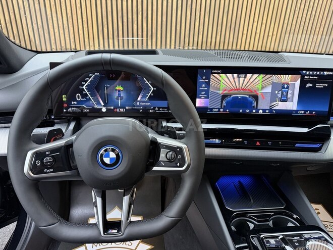 BMW 530e-10
