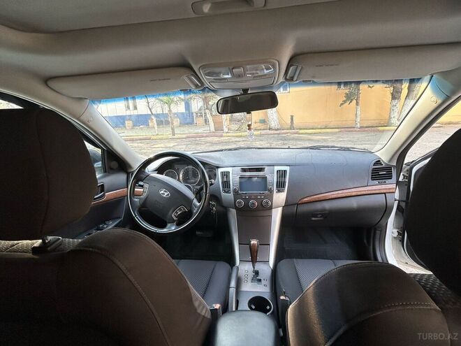 Hyundai Sonata 2009, 179,682 km - 2.4 л - Salyan