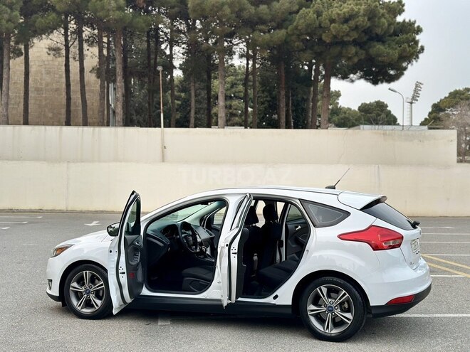 Ford Focus 2015, 211,420 km - 1.6 l - Sumqayıt