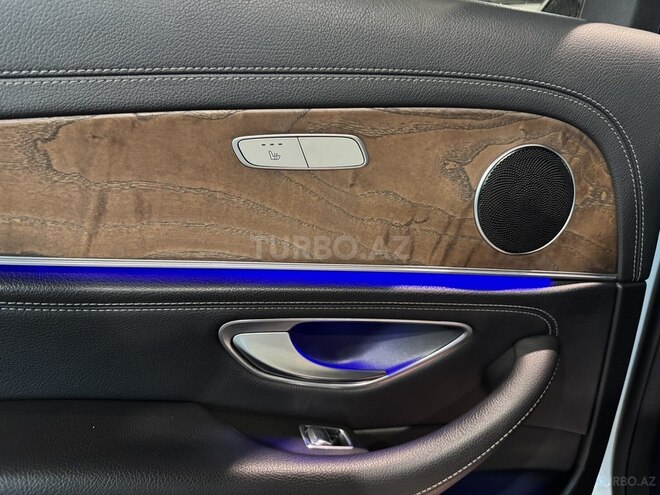 Mercedes E 200 d-16