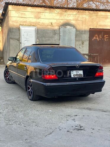 Mercedes C 230 1999, 330,890 km - 2.3 l - İmişli