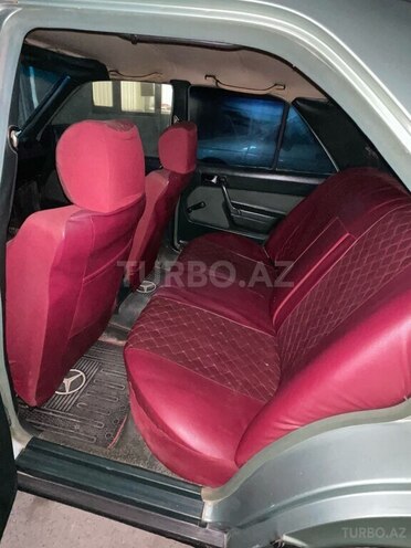 Mercedes 190 1988, 400,000 km - 2.0 l - Xudat