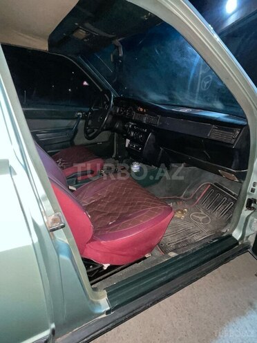 Mercedes 190 1988, 400,000 km - 2.0 l - Xudat