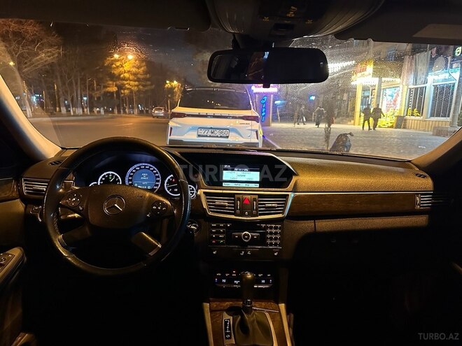 Mercedes E 220 d 2009, 235,000 km - 2.2 l - Bakı