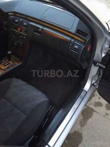 Mercedes E 220 d 2001, 475,575 km - 2.2 l - Bakı