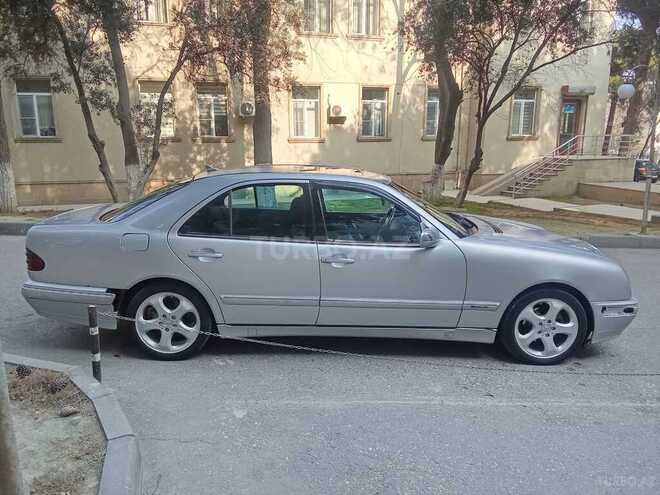 Mercedes E 220 d 2001, 475,575 km - 2.2 l - Bakı