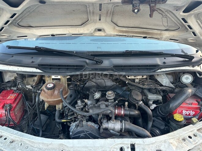 Ford Transit 1998, 558,500 km - 2.5 l - Quba