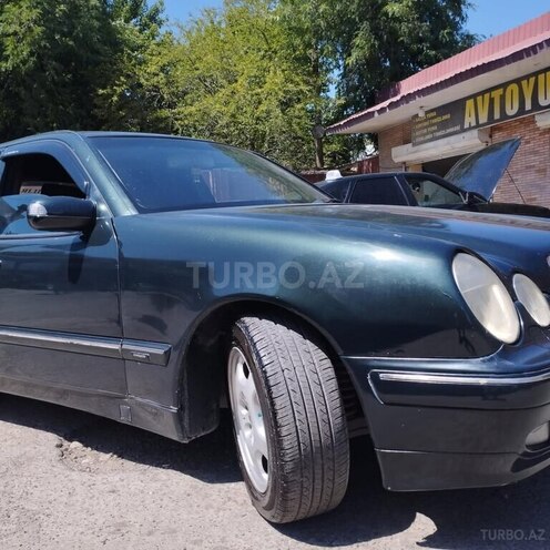 Mercedes E 220 d 2000, 417,852 km - 2.2 l - Beyləqan