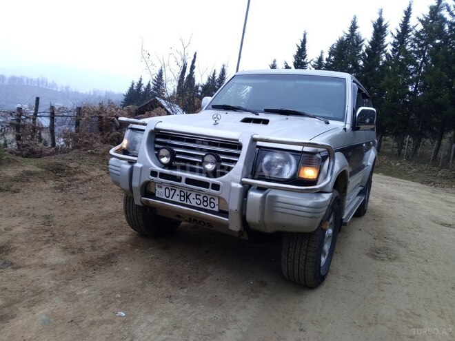 Mitsubishi Pajero 1995, 416,357 km - 2.8 l - Astara